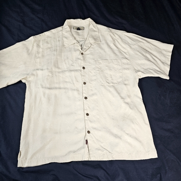 XL Tommy Bahama 100% Silk Hawaiian Shirt - Picture 2 of 5